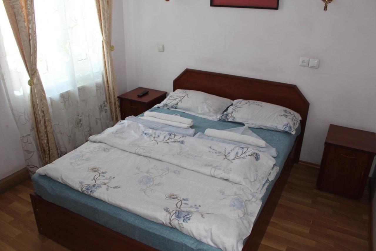 21 На Удачу Hotel Rustavi  Luaran gambar