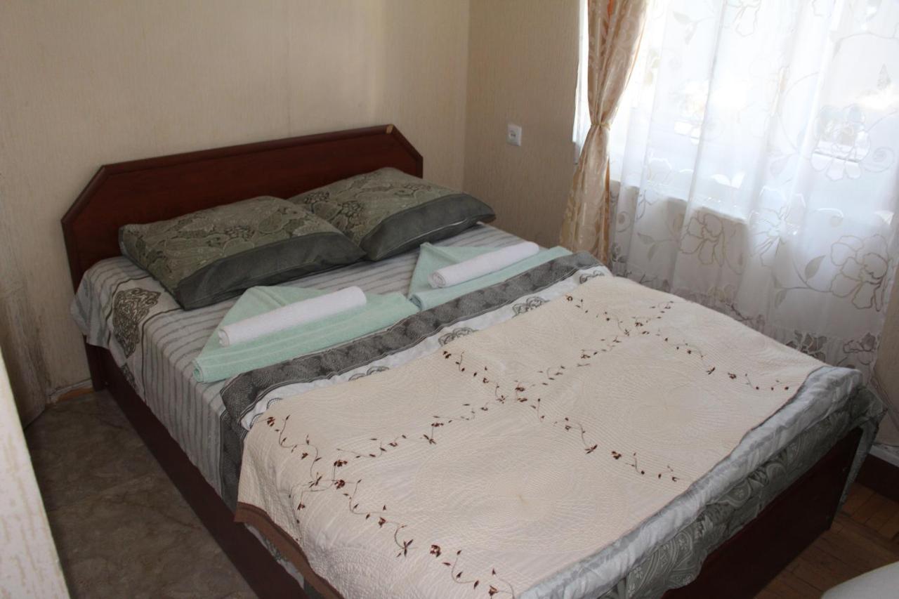 21 На Удачу Hotel Rustavi  Luaran gambar